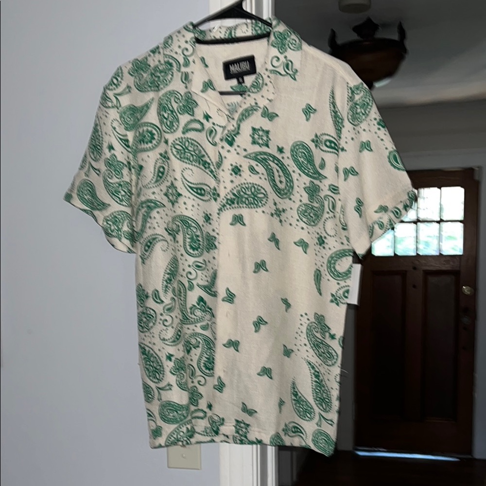 Malibu Green Paisley Casual Shirt NWT
